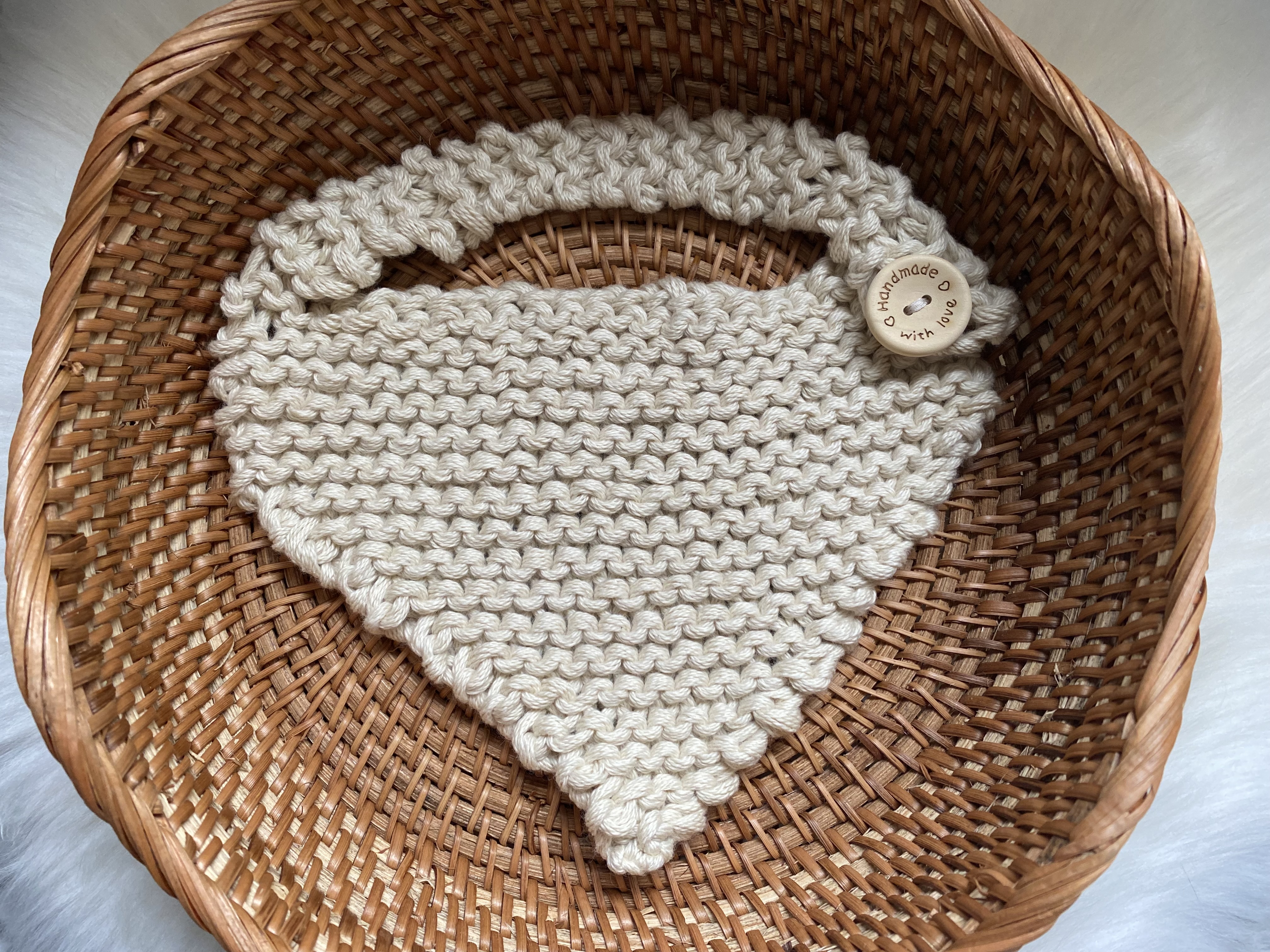 Super Fast Bib Free Knitting Pattern – The Knitting Times